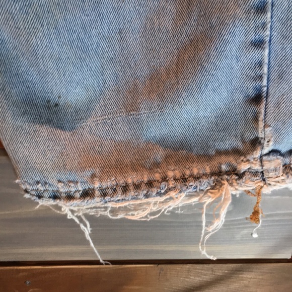 Well worn stain Jeans are Old Navy 34 long - Picture 3 of 9